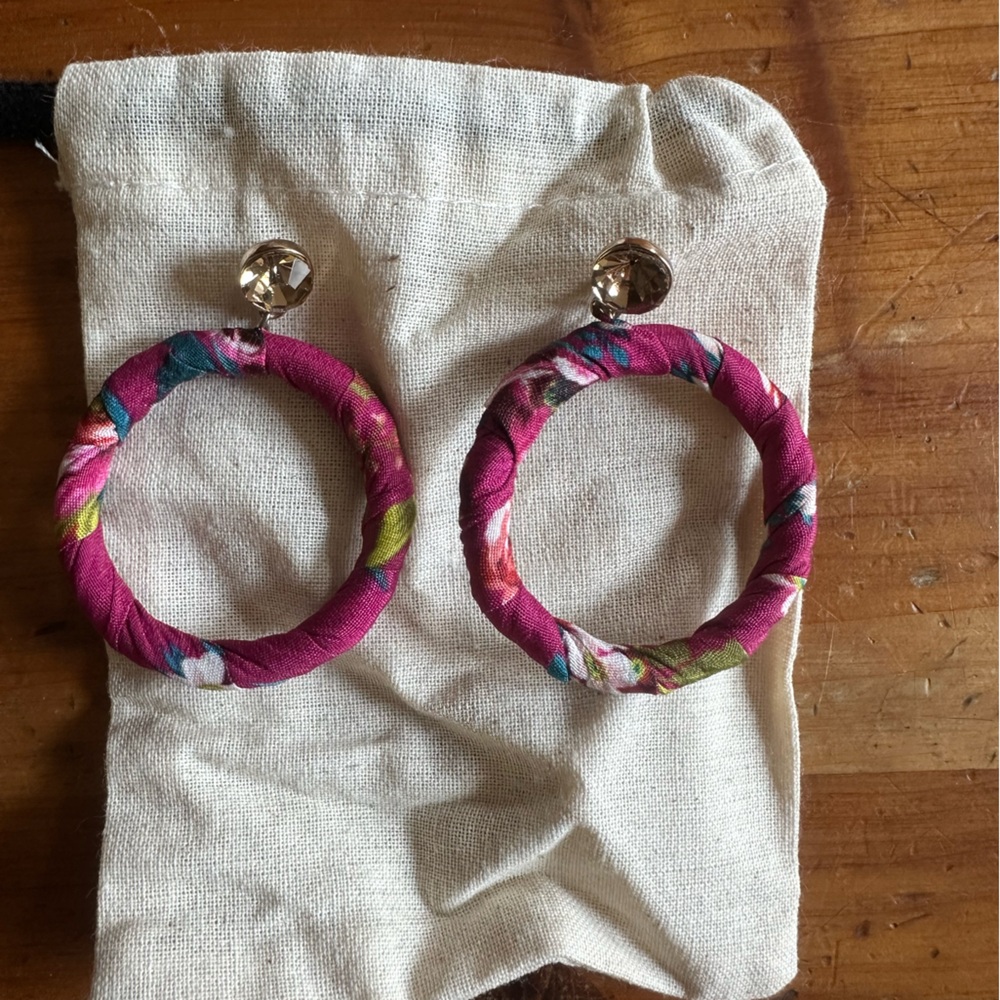 NWOT LOFT Pink Floral Fabric Wrapped Hoop Earrings with Gem Accent